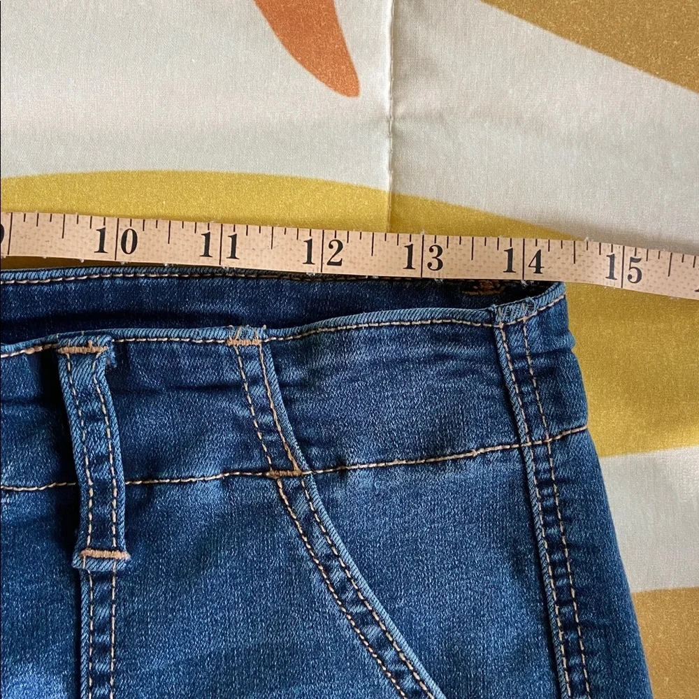 LEVEL 99 STRAIGHT LEG JEANS 29” Waist - Picture 7 of 10